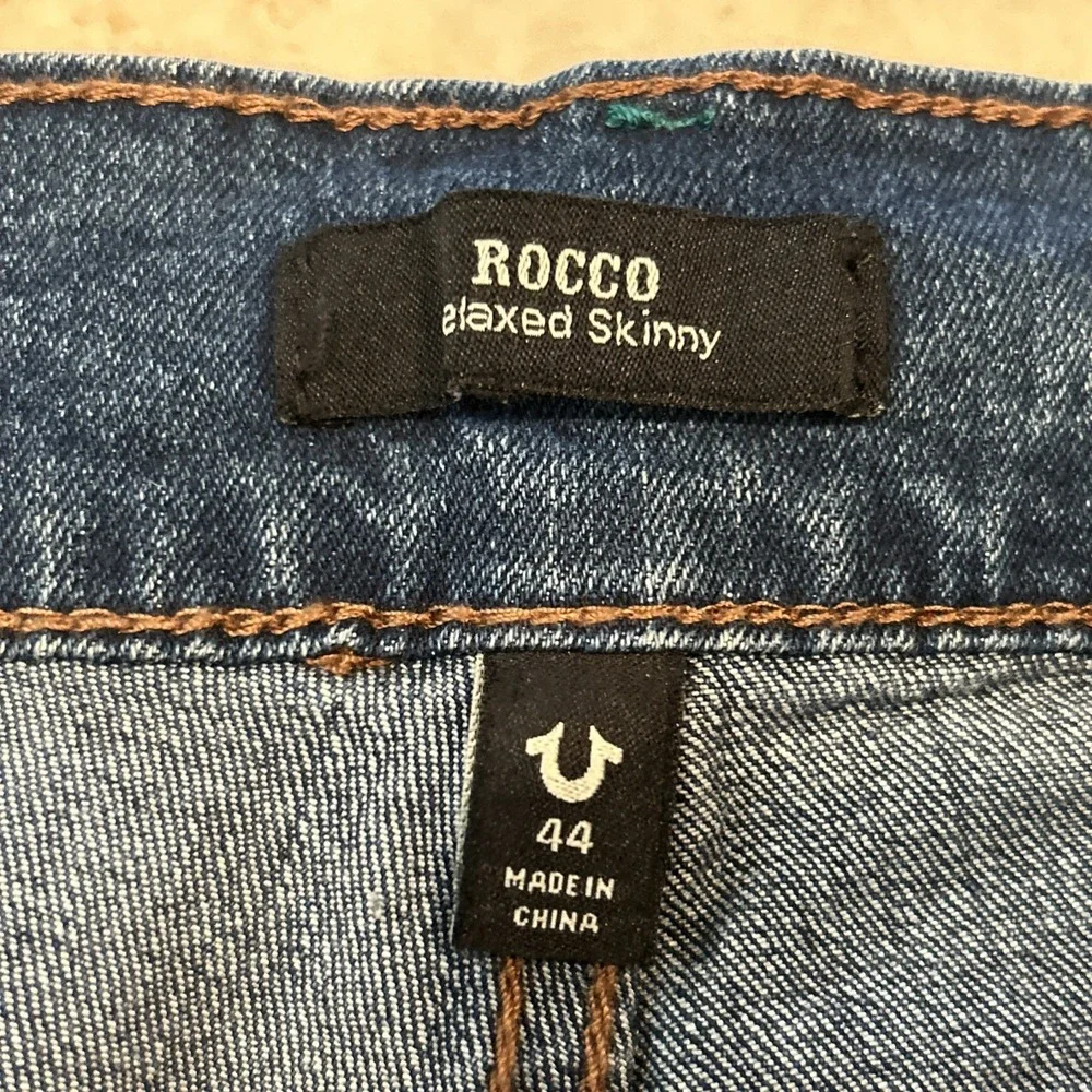 True Religion Rocco Jean Men 44x32 Blue Denim Relaxed Skinny Medium Harvest Wash